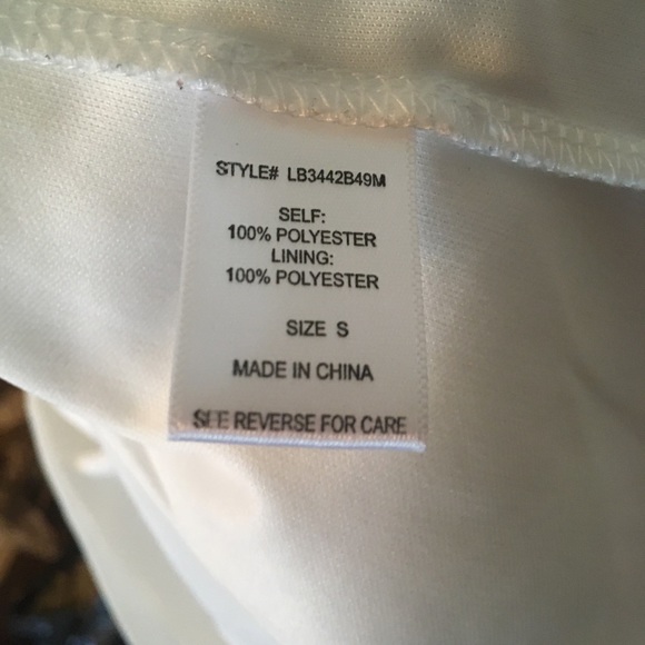 Ophelia Roe off the shoulder 3/4 sleeve white top - Picture 6 of 9